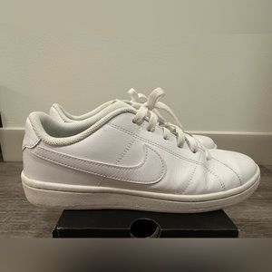 Nike Court Royale 2 Sneakers